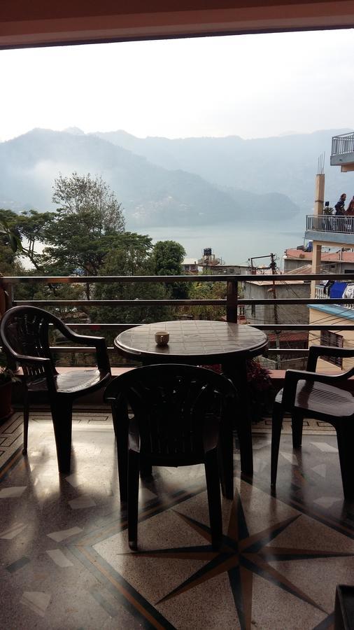Hotel Bhadrakali Pokhara Inn Exterior foto