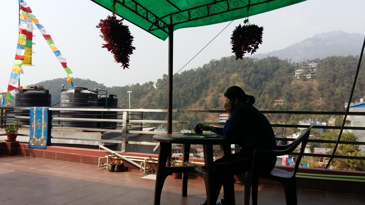 Hotel Bhadrakali Pokhara Inn Exterior foto