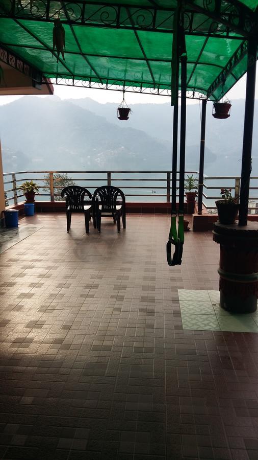 Hotel Bhadrakali Pokhara Inn Exterior foto