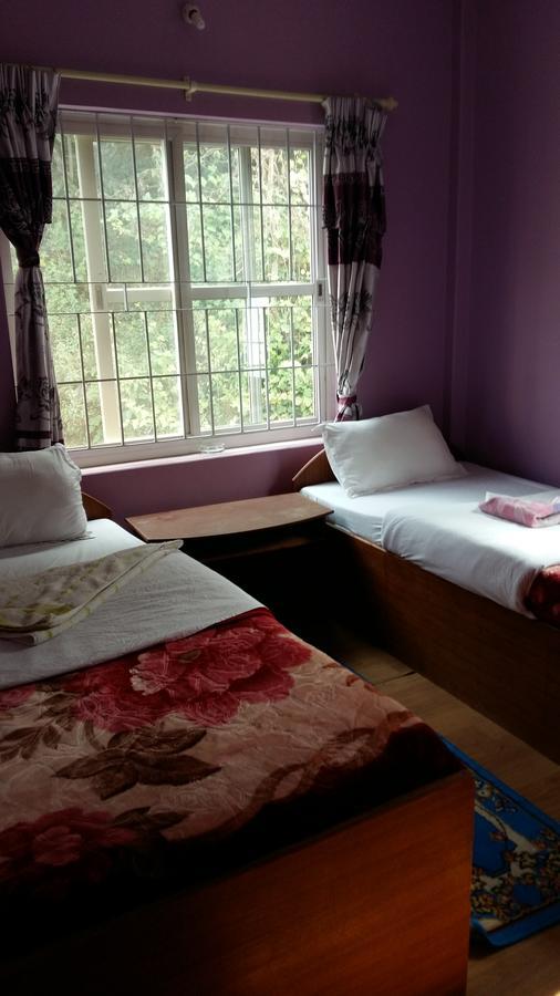 Hotel Bhadrakali Pokhara Inn Exterior foto