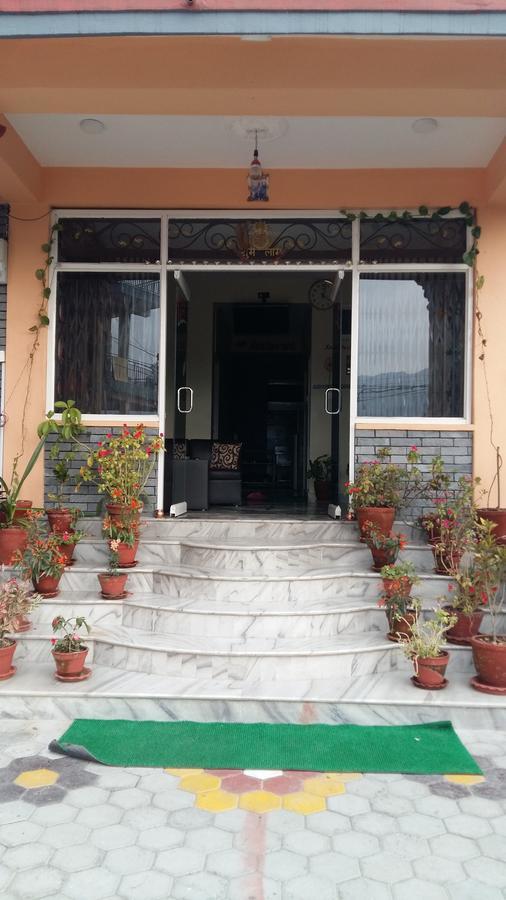 Hotel Bhadrakali Pokhara Inn Exterior foto