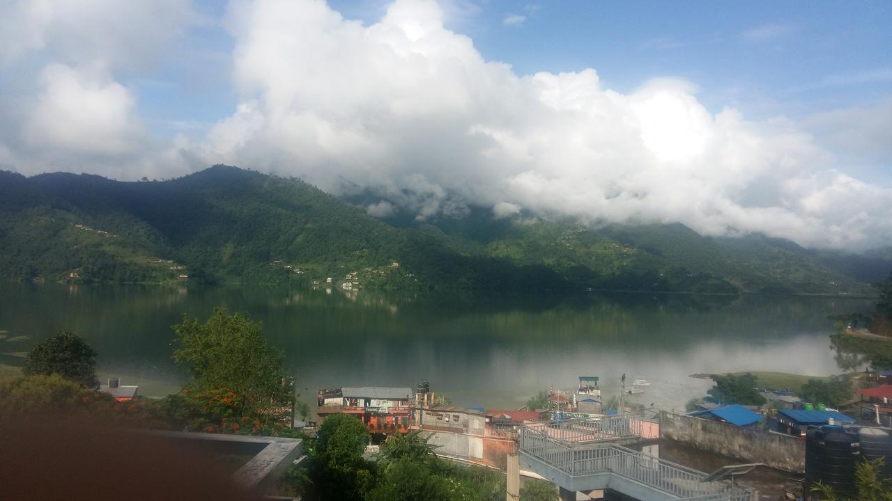 Hotel Bhadrakali Pokhara Inn Exterior foto