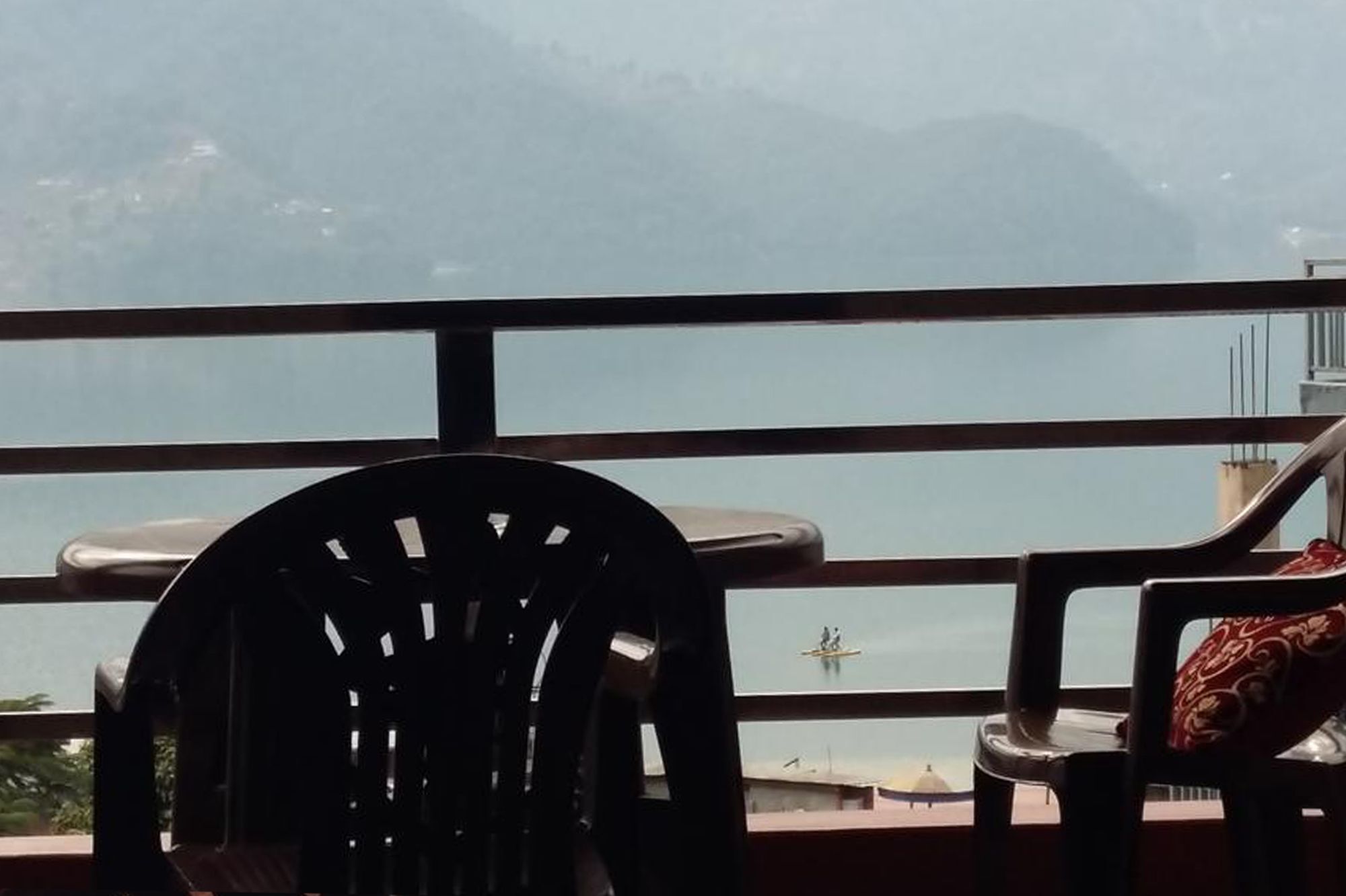 Hotel Bhadrakali Pokhara Inn Exterior foto
